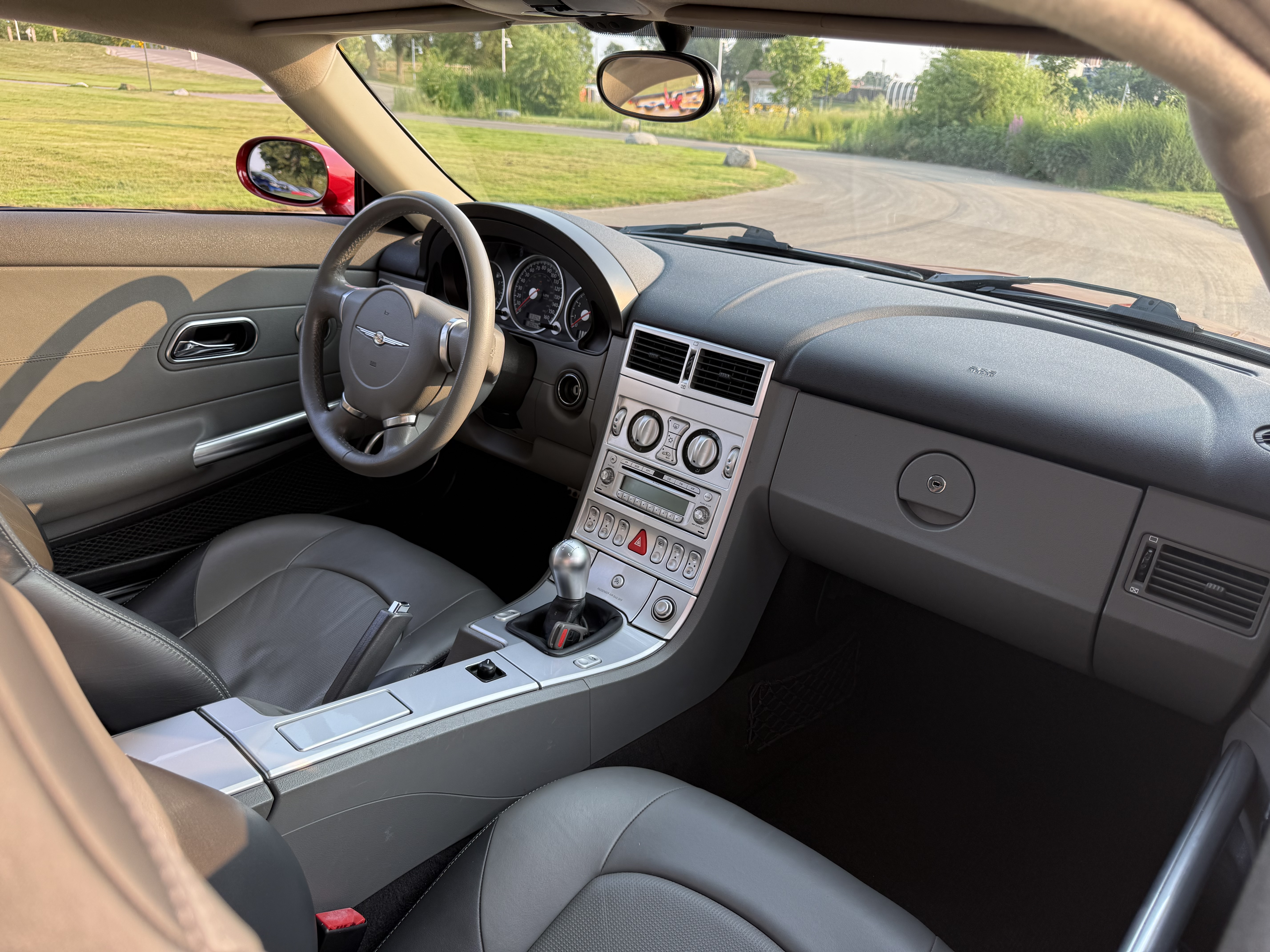 Used 2005 Chrysler Crossfire Limited RWD image 28