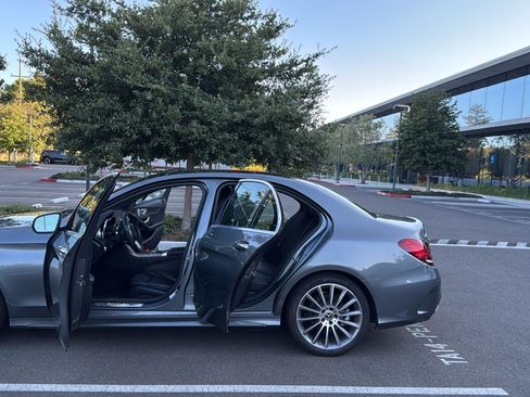 Used 2019 Mercedes-Benz C 300 Sedan image 32