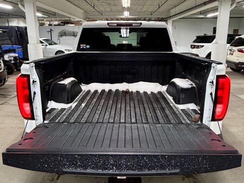 Used 2022 GMC Sierra 1500 Elevation image 21