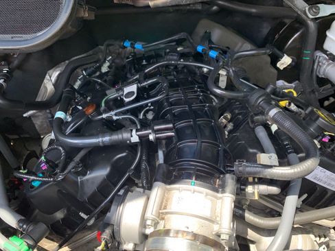 Used 2017 Ford Transit 350 XLT RWD image 17