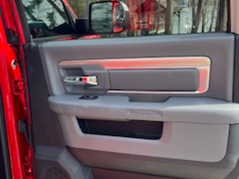 Used 2016 RAM 2500 Big Horn image 17