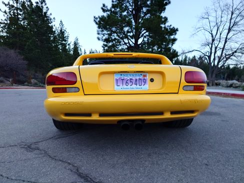 Used 2001 Dodge Viper RT/10 RWD image 17