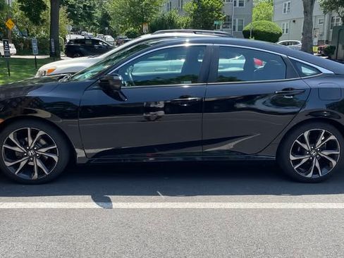 Used 2019 Honda Civic Sport image 6