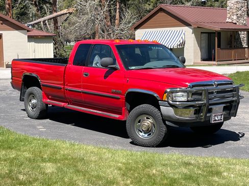 Used 1999 Dodge Ram 2500 Truck 4x4 Quad Cab image 1