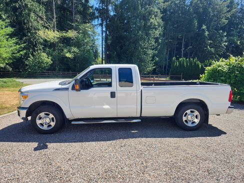 Used 2016 Ford F250 XLT RWD image 6