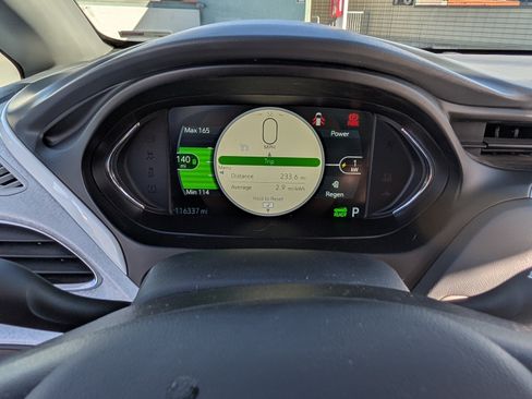 Used 2019 Chevrolet Bolt Premier w/ Infotainment Package image 14