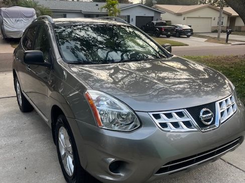 Used 2015 Nissan Rogue S w/ Convenience Package image 1