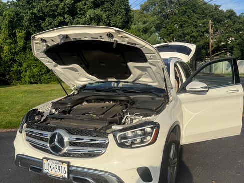Used 2021 Mercedes-Benz GLC 300 4MATIC image 10
