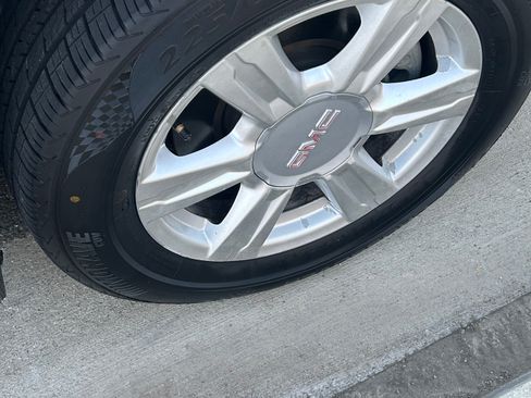 Used 2015 GMC Terrain SLE FWD image 4