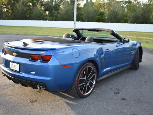 Used 2013 Chevrolet Camaro SS w/ Hot Wheels Special Edition RWD image 18