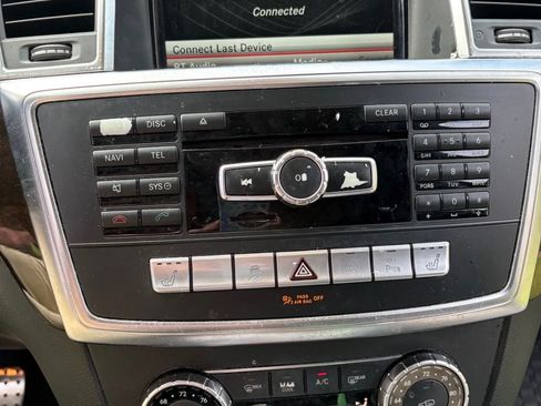 Used 2015 Mercedes-Benz GL 450 4MATIC image 2