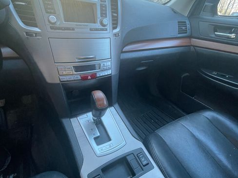 Used 2013 Subaru Outback 2.5i Limited image 11