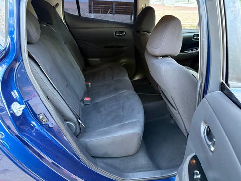 Used 2017 Nissan Leaf SV image 19