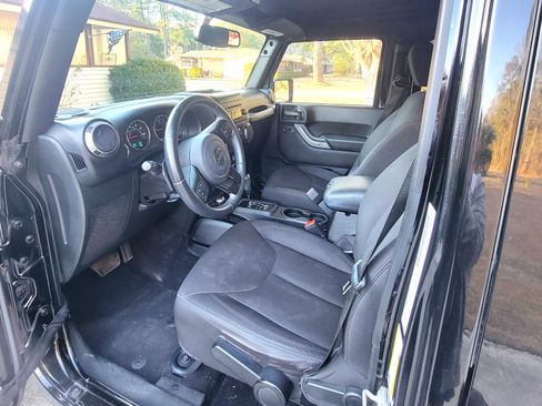 Used 2015 Jeep Wrangler Unlimited Sport w/ Quick Order Package 24S image 13