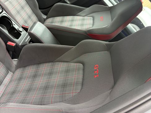 Used 2023 Volkswagen GTI SE FWD image 8