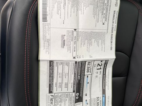 Used 2025 Jeep Wrangler Unlimited Rubicon image 14