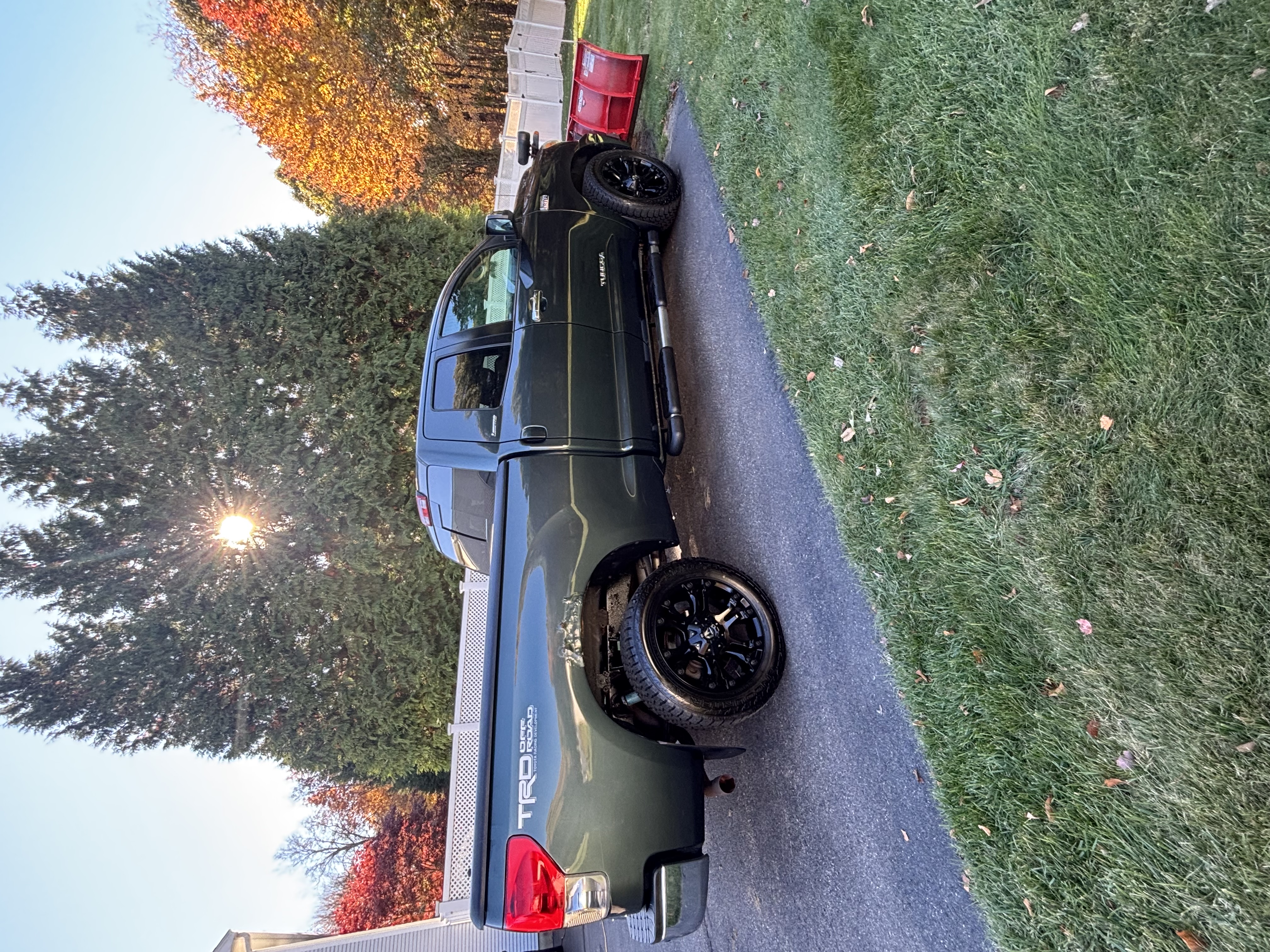 Used 2008 Toyota Tundra Limited w/ TRD Off-Road Pkg AWD/4WD image 5