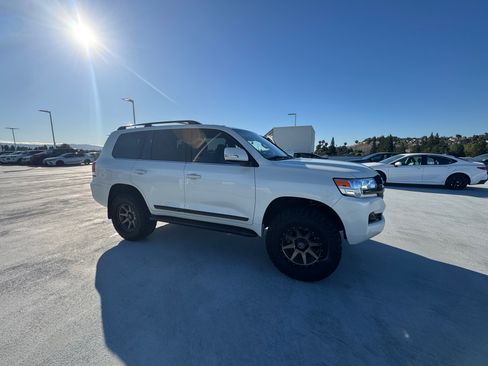 Used 2021 Toyota Land Cruiser AWD/4WD image 2