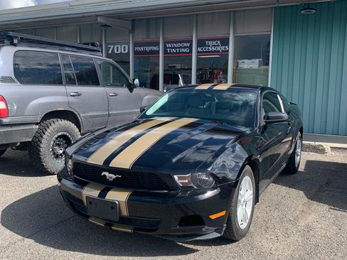 Used 2010 Ford Mustang Premium image 1