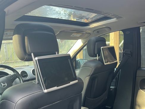 Used 2012 Mercedes-Benz GL 450 4MATIC image 6