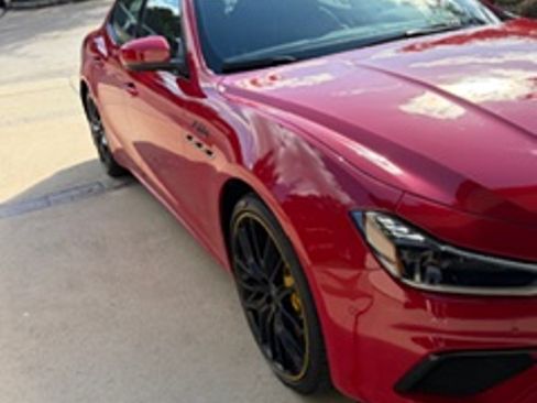 Used 2022 Maserati Ghibli F Tributo image 2