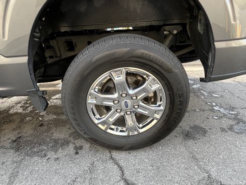 Used 2021 Ford F150 XLT w/ Equipment Group 301A Mid image 6