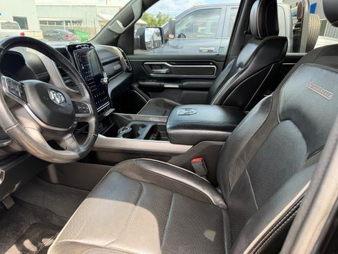 Used 2020 RAM 1500 Laramie w/ Sport Appearance Package AWD/4WD image 13