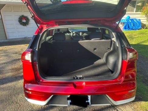 Used 2019 Kia Niro LX image 8