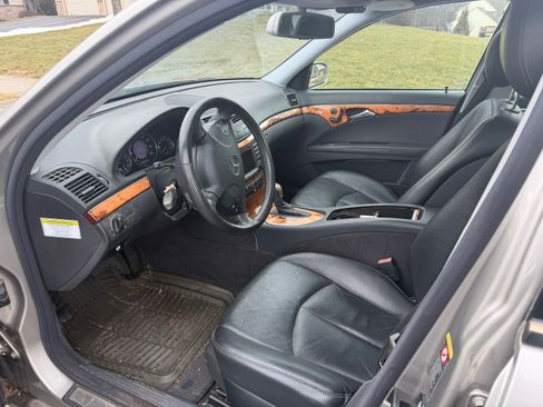 Used 2006 Mercedes-Benz E 350 4MATIC Sedan image 13