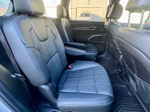 Used 2025 Kia Telluride SX Prestige X-Line image 8