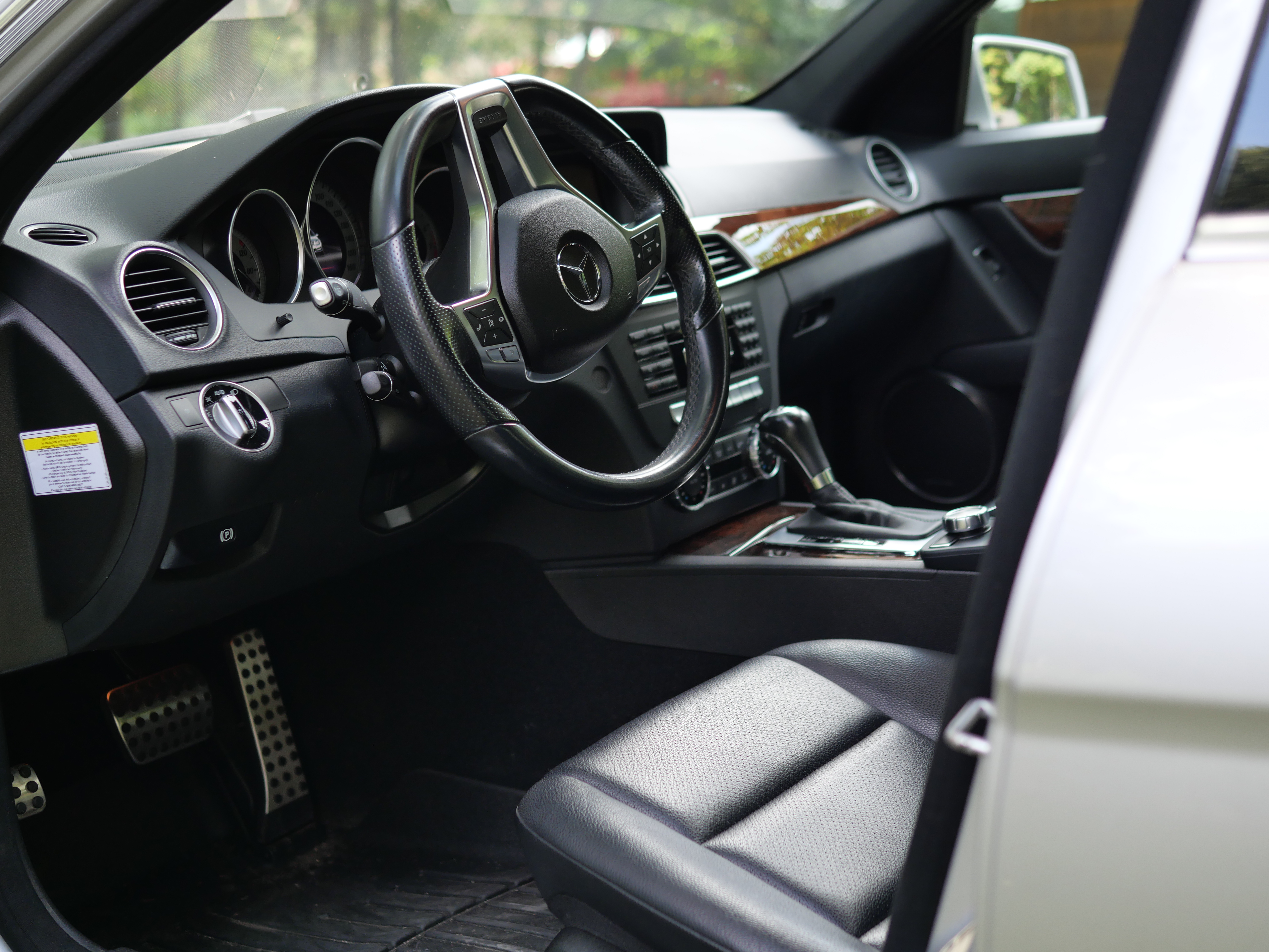 Used 2013 Mercedes-Benz C 300 4MATIC Sedan image 9