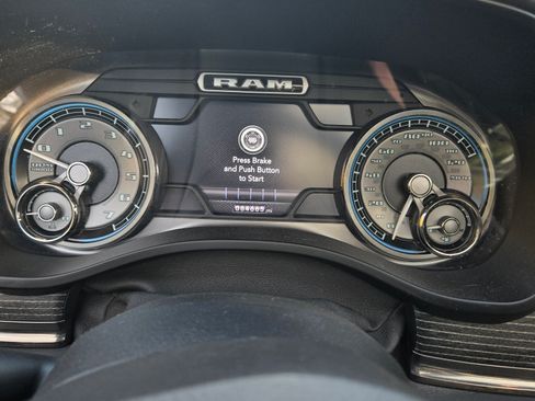 Used 2019 RAM 1500 Limited image 2