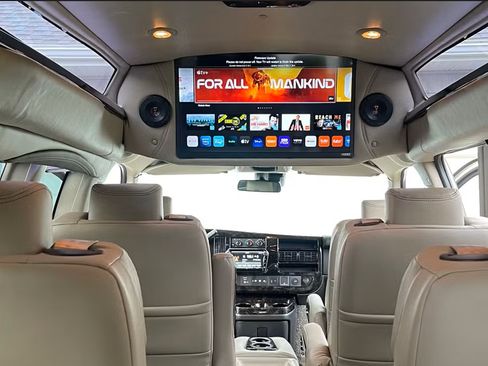 Used 2022 Chevrolet Express 2500 Extended w/ Enhanced Convenience Package image 8