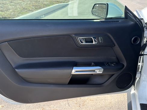 Used 2015 Ford Mustang GT image 18