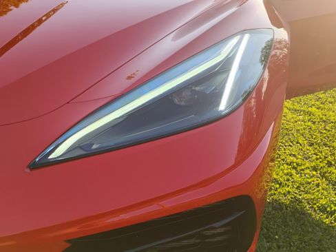 Used 2024 Chevrolet Corvette Stingray Coupe w/ 1LT RWD image 10