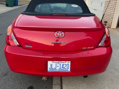 Used 2006 Toyota Solara SLE image 8