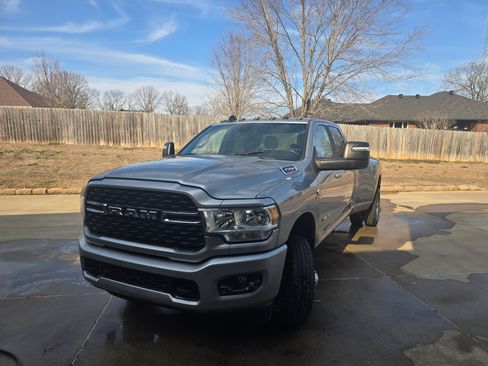 Used 2024 RAM 3500 Big Horn w/ Sport Appearance Package image 2