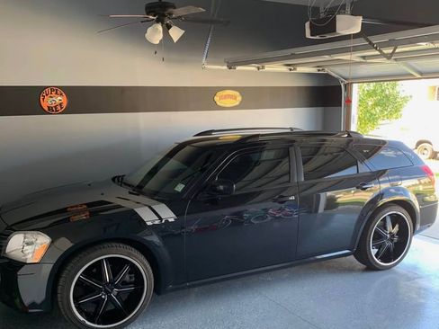 Used 2005 Dodge Magnum R/T w/ Convenience Group II image 1