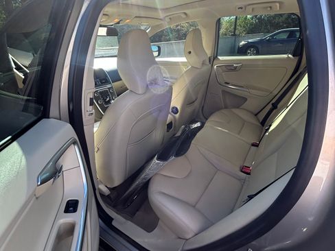 Used 2015 Volvo XC60 T5 Premier Plus image 5