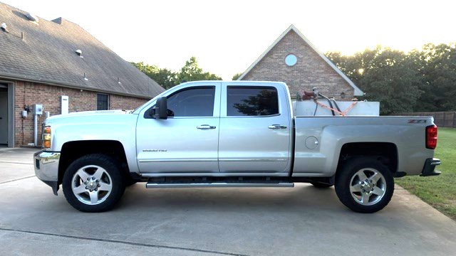 Used 2015 Chevrolet Silverado 2500 LTZ w/ Duramax Plus Package AWD/4WD image 2