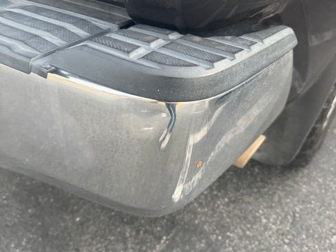 Used 2015 Toyota Tundra SR5 w/ SR5 Upgrade Package image 9