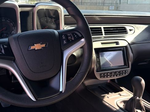 Used 2015 Chevrolet Camaro LS RWD image 8