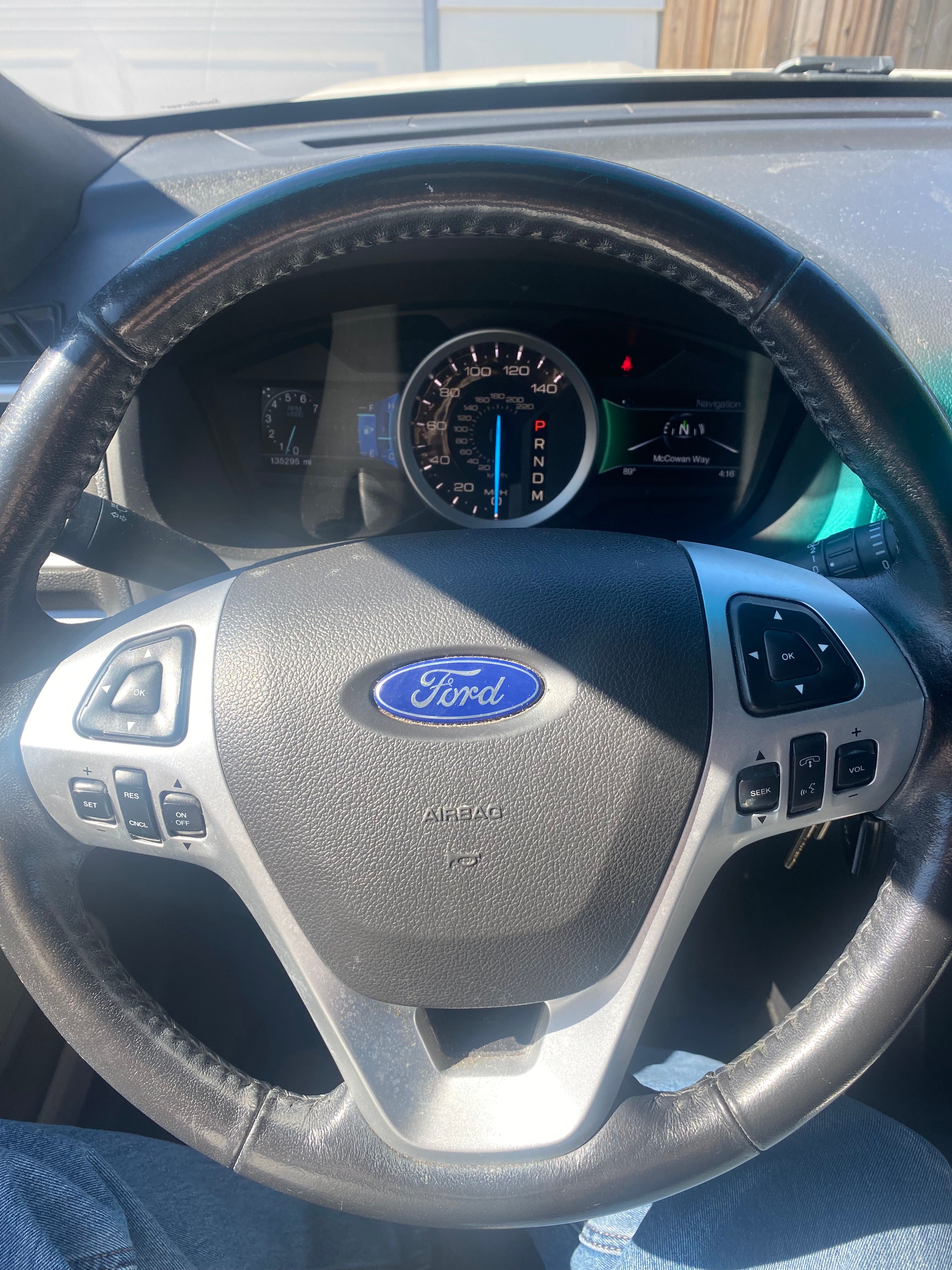 Used 2015 Ford Explorer XLT w/ Equipment Group 202B AWD/4WD image 12