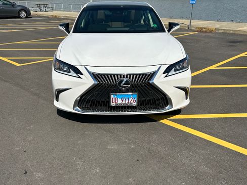 Used 2019 Lexus ES 350 w/ Accessory Package 2 image 8