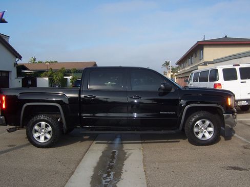 Used 2018 GMC Sierra 1500 SLE w/ SLE Value Package RWD image 13