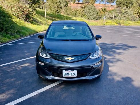 Used 2017 Chevrolet Bolt LT image 4