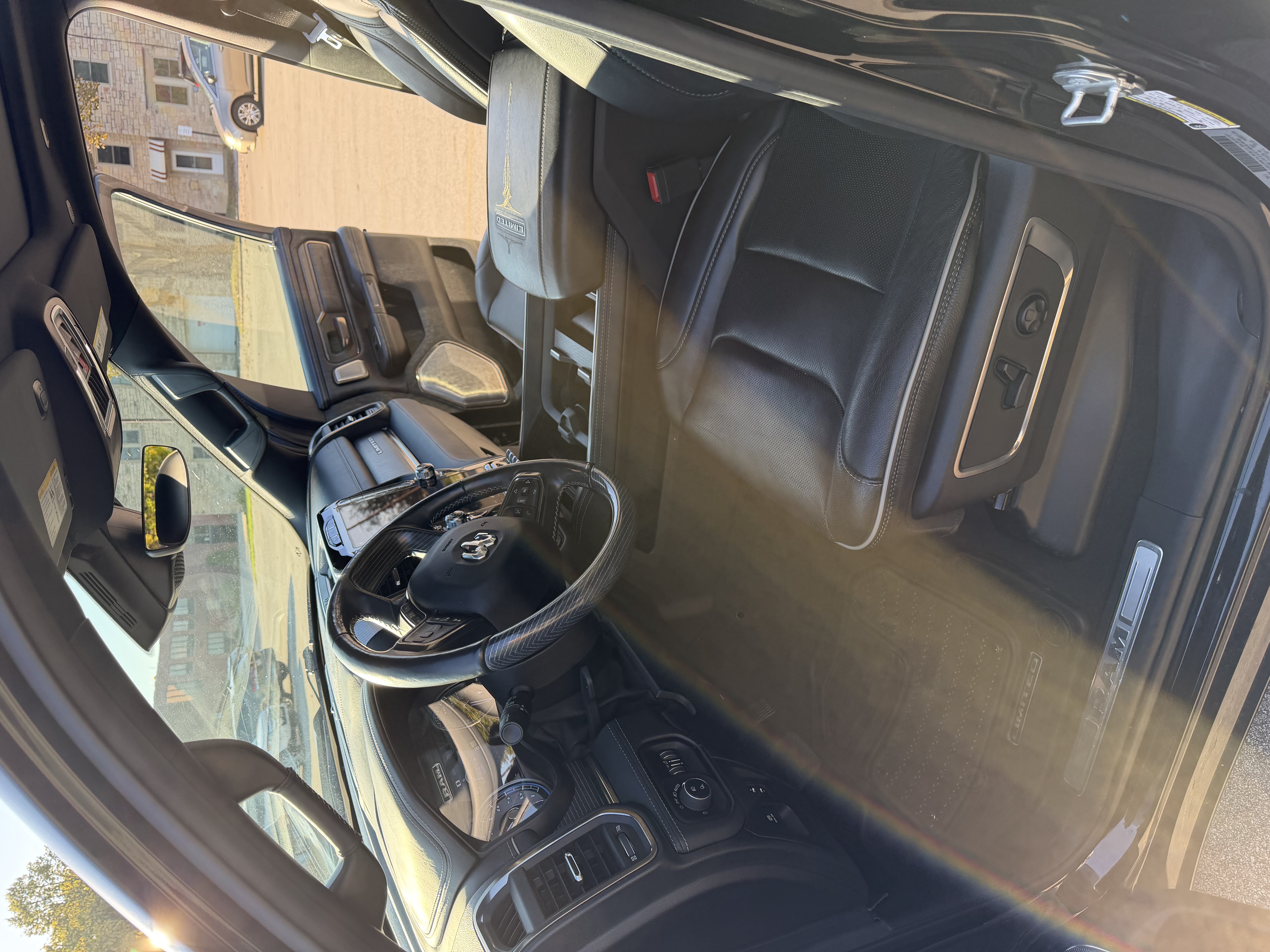 Used 2020 RAM 1500 Limited w/ Black Appearance Package AWD/4WD image 12