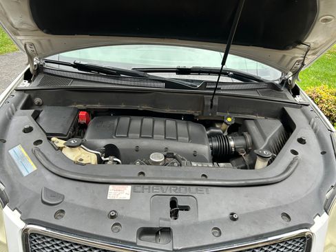 Used 2009 Chevrolet Traverse LT image 11