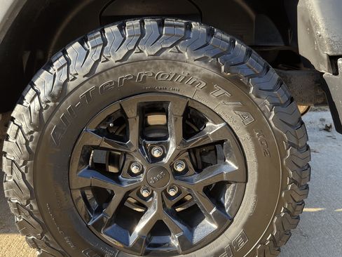 Used 2018 Jeep Wrangler Unlimited Sport S image 10