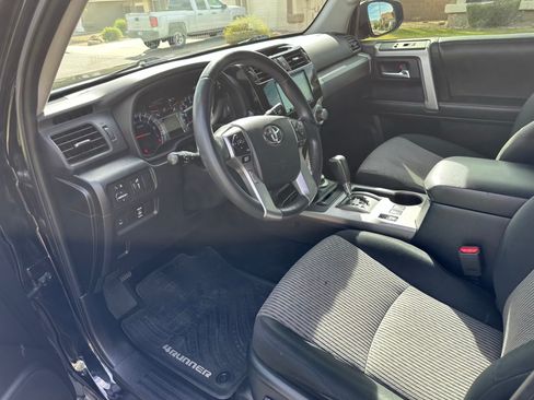 Used 2019 Toyota 4Runner SR5 image 10